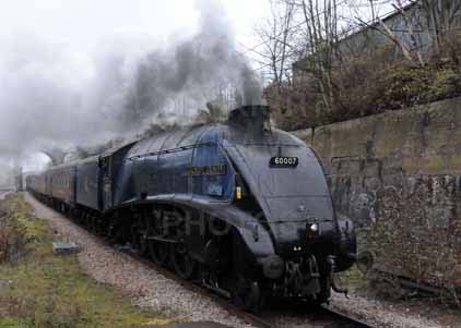 Purchase photo of 60007 SIR NIGEL GRESLEY at London - New Southgate